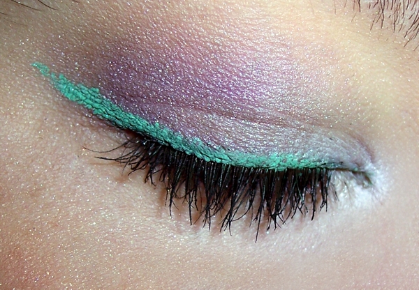 Eye-liner coloré