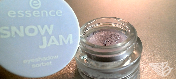 essence SnowJam Eyeshadow Sorbet 01 lilac is my style