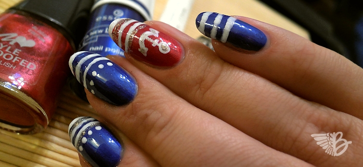 Maritime NailArt