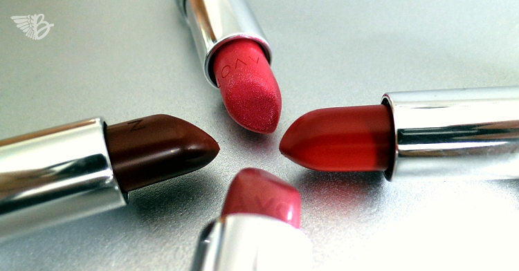 AVON Ultra Colour Lipstick