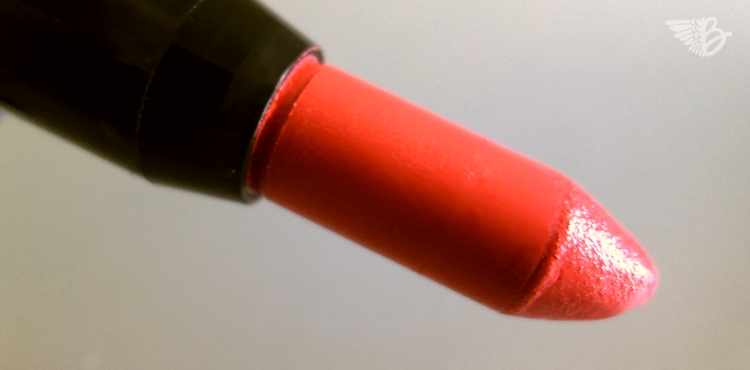 AVON Ultra Colour lip crayon