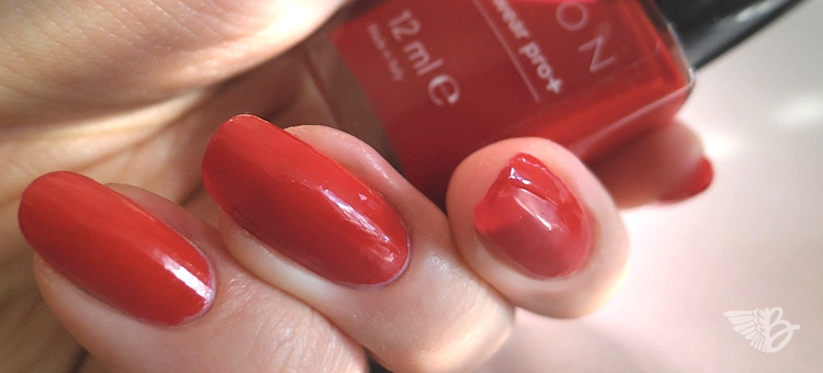 AVON Nailwear pro VRAI ROUGE