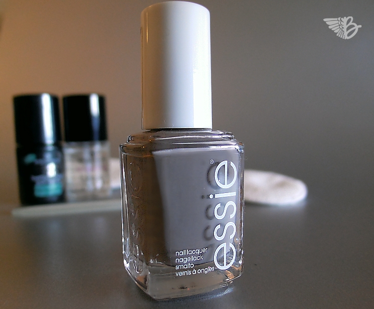 ESSIE Miss Fancy Pants bzw. Chinchilly