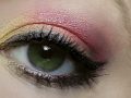 makeup tutorial in rot und gelb