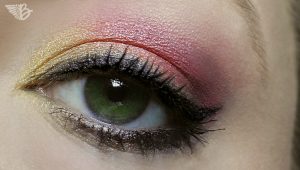 makeup tutorial in rot und gelb