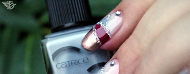 nailart4-streifenoverlay-glitterfinish-zoom