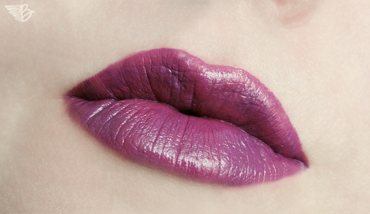 lips3-dark