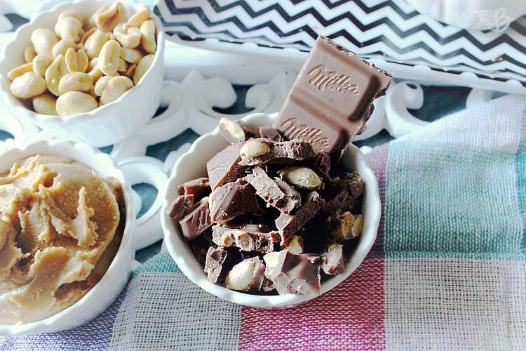 eis-toppings-erdnusscrisps-Milka Peanut Erdnuss Crisp Schokolade