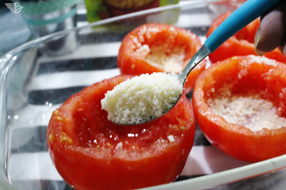tomaten-mitparmesanausstreuen