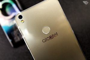 alcatel-shinelite-smartphone-backside