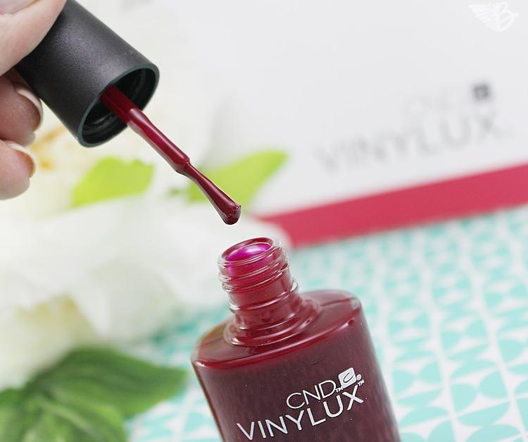 nagellack- CND Vinylux -rot Rouge Rite