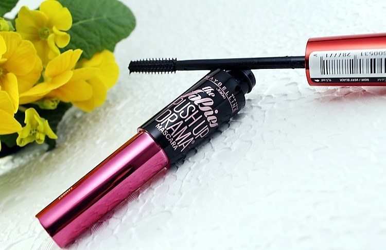 Maybelline les falsies Push Up Drama Mascara